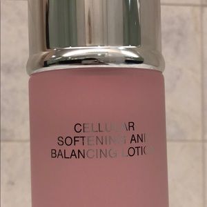 La Prairie Cellular Softening & Balancing Lotion